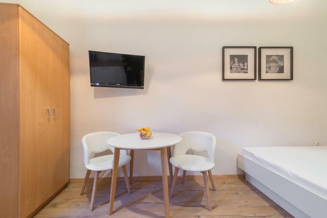 Studios & Apartments Porto 자다르 외부 사진